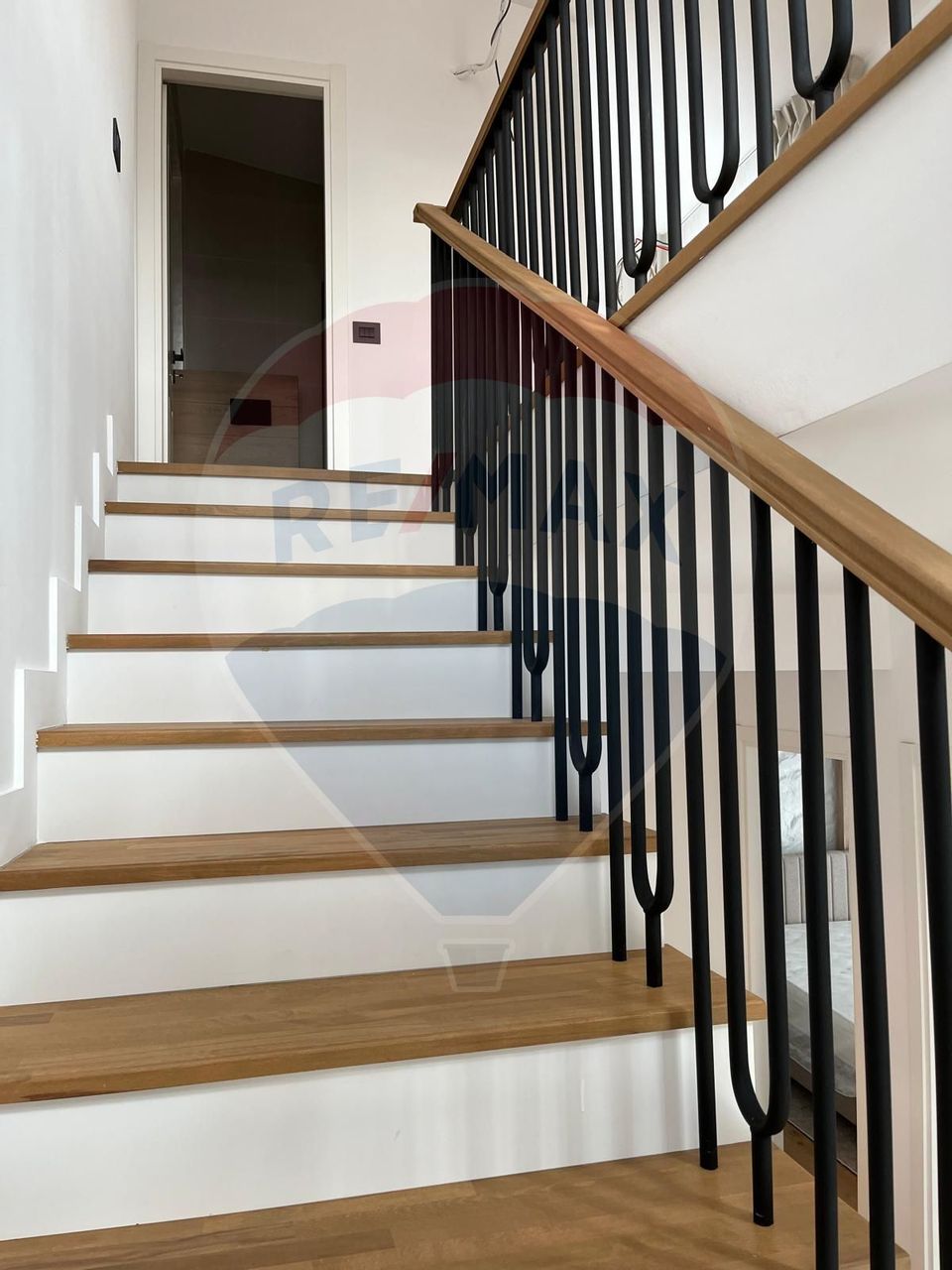 4 room House / Villa for sale, Vest area