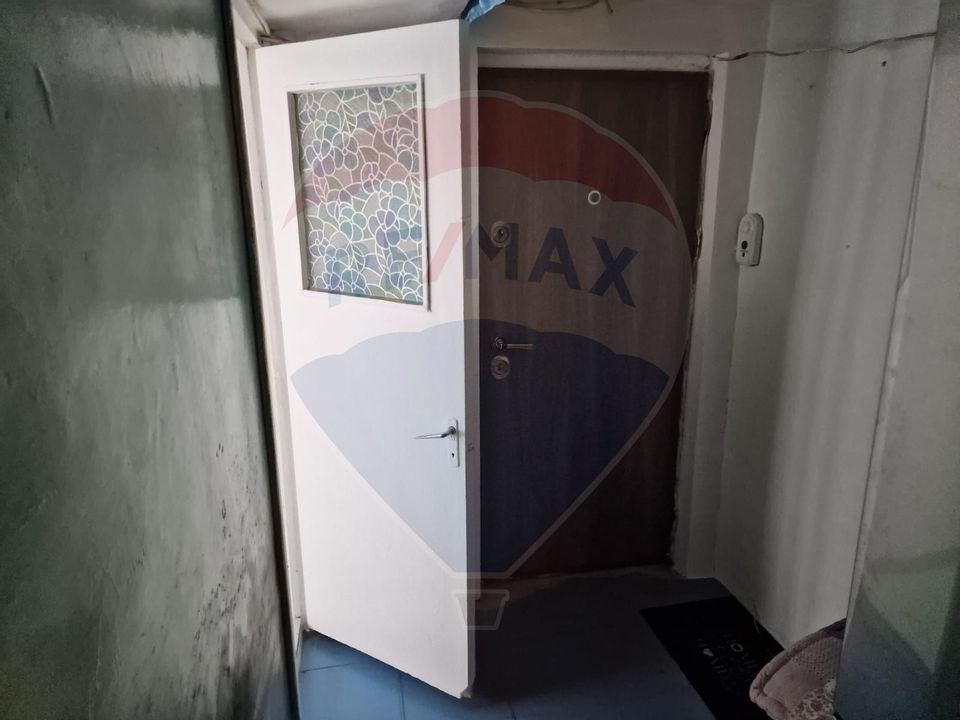 Apartament cu 2 camere de vânzare în zona Mioritei