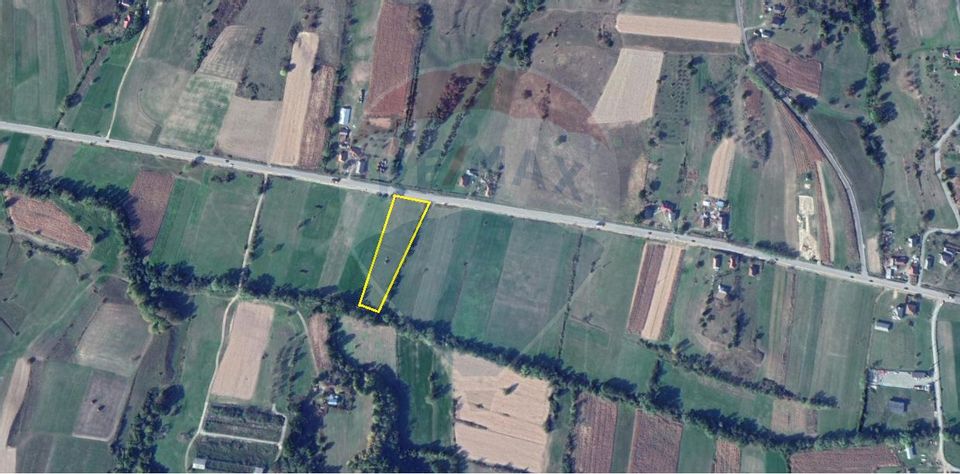 Land 5,162sqm Berinta / Strada Principală