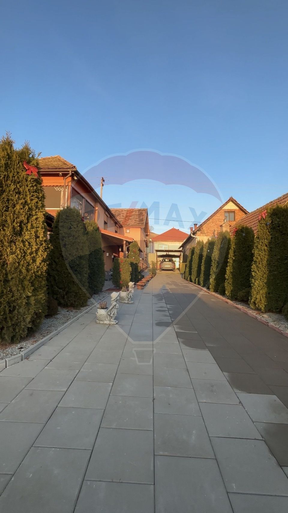 4 room House / Villa for sale