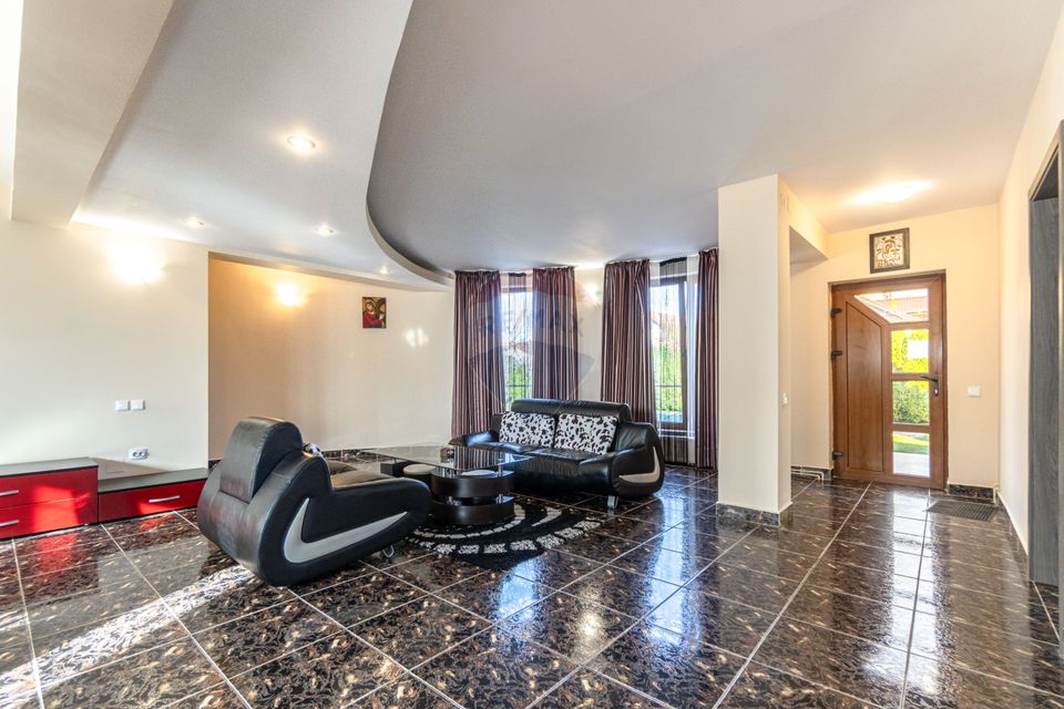 5 room House / Villa for sale