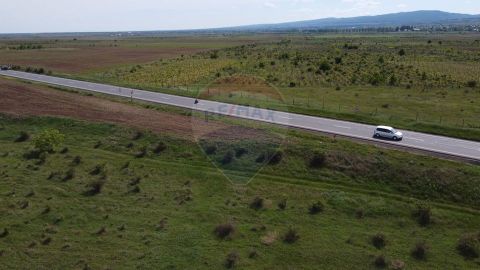 Teren Bolotesti pe soseaua Vrancei