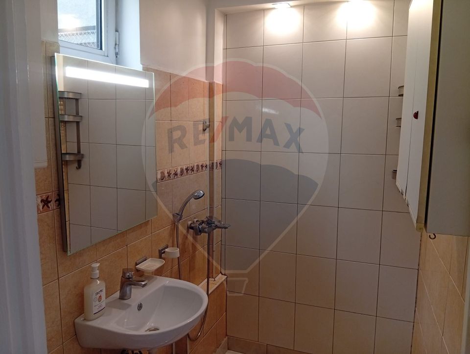 2 room Apartment for rent, P-ta Romana area