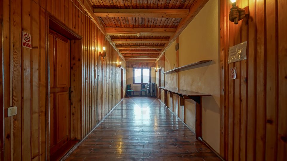 Vilă 12 camere  1.091 mp construiți Poiana Brașov