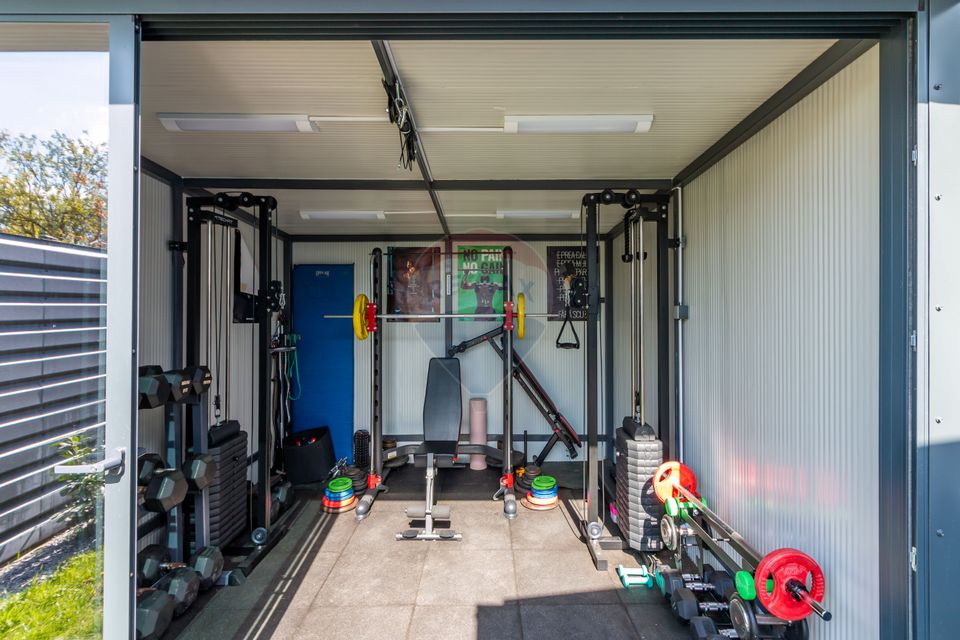 House / Villa For Sale Tunari/Dimieni Single House