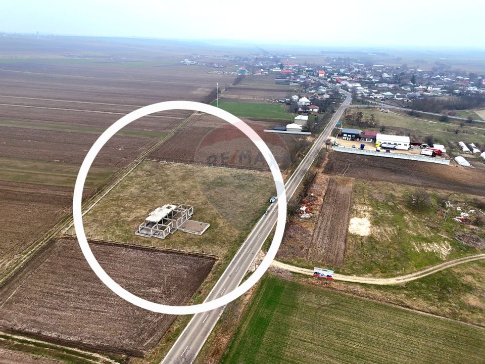 De vânzare teren 4400 mp Botosani-Hutani