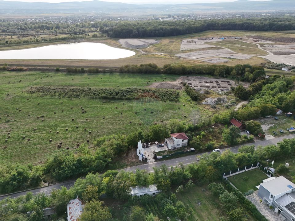 Casa/spatiu comercial de vanzare - Bogdan Voda Bacau