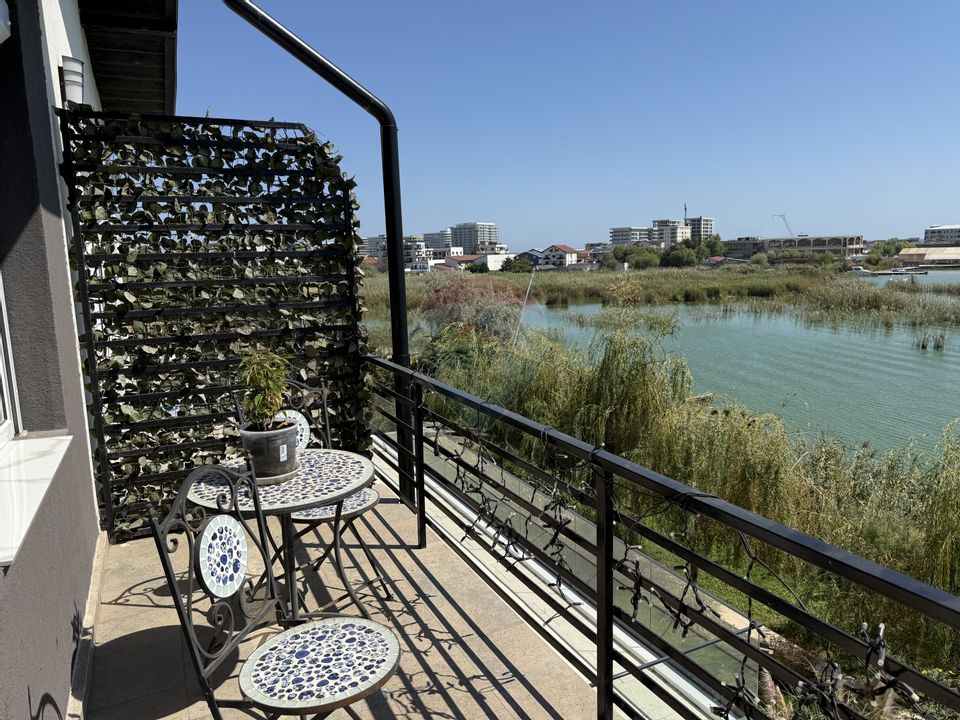 Vilă premium cu priveliște la lac și acces direct la apă