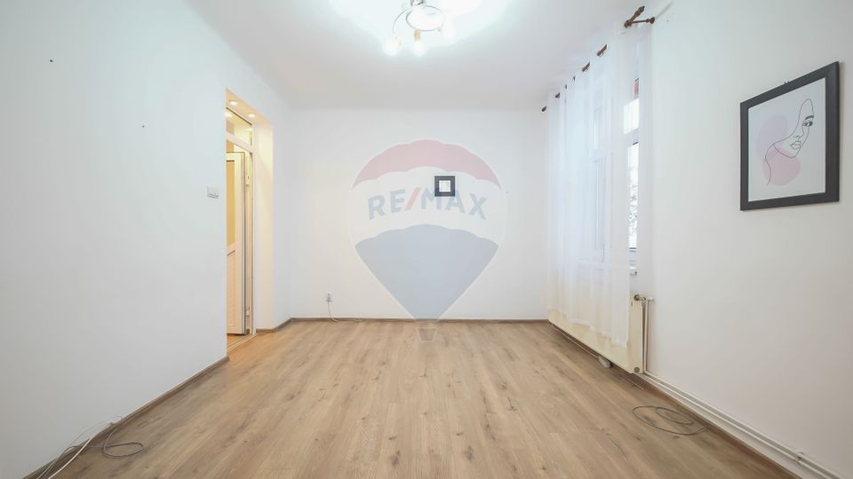 2 room Apartment for rent, Centrul Civic area