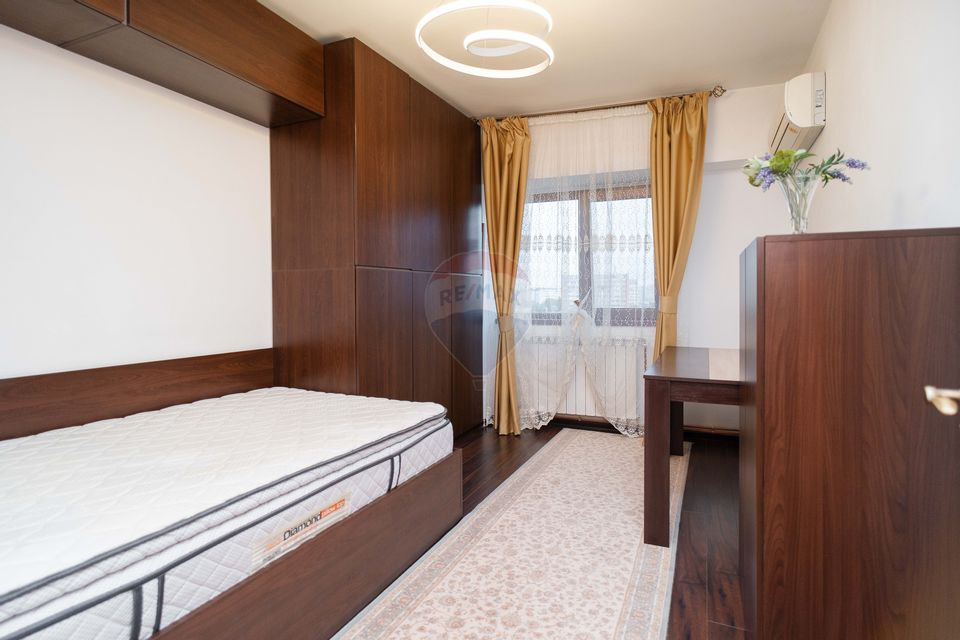 Apartament cu 3 camere de închiriat în zona Podu Ros