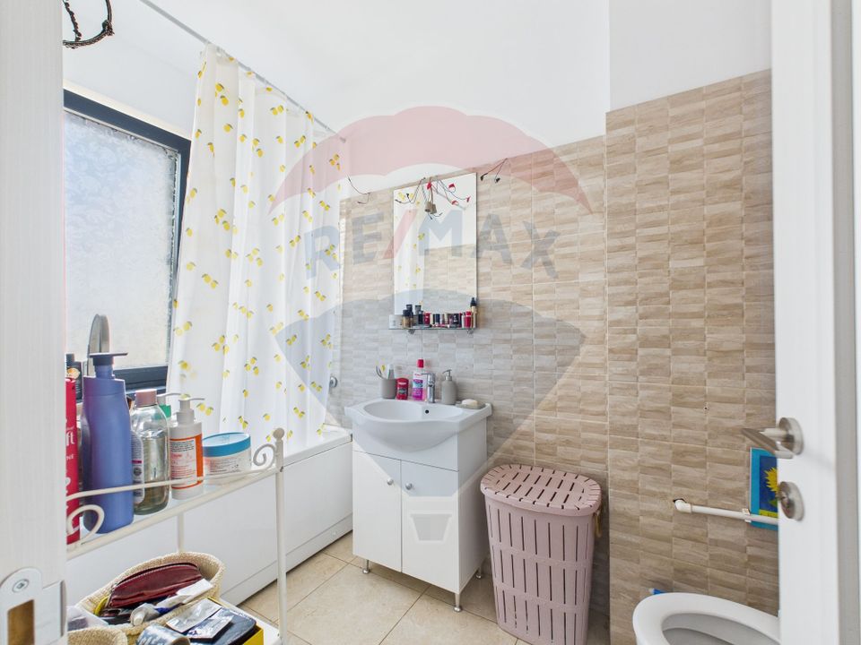 Casa familiala 5 camere, 4 bai, complex nou, Otopeni