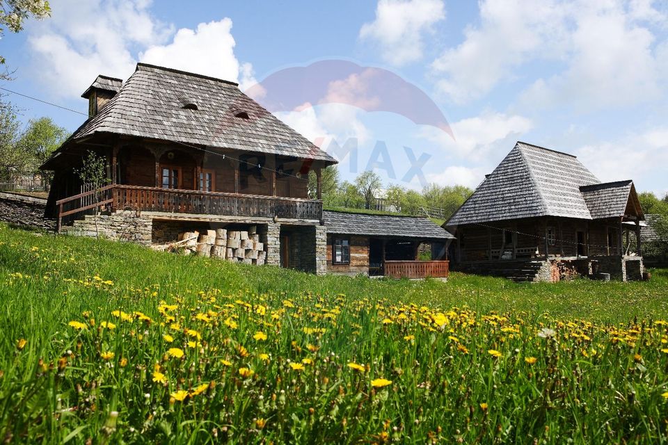 9 room Hotel / Pension for sale