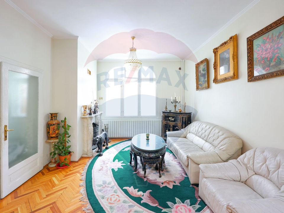 10 room House / Villa for sale, Central area