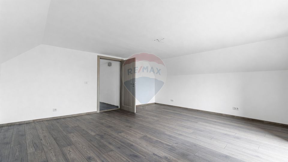 Apartament 7 camere ULTRACENTRAL in casa- Codlea!