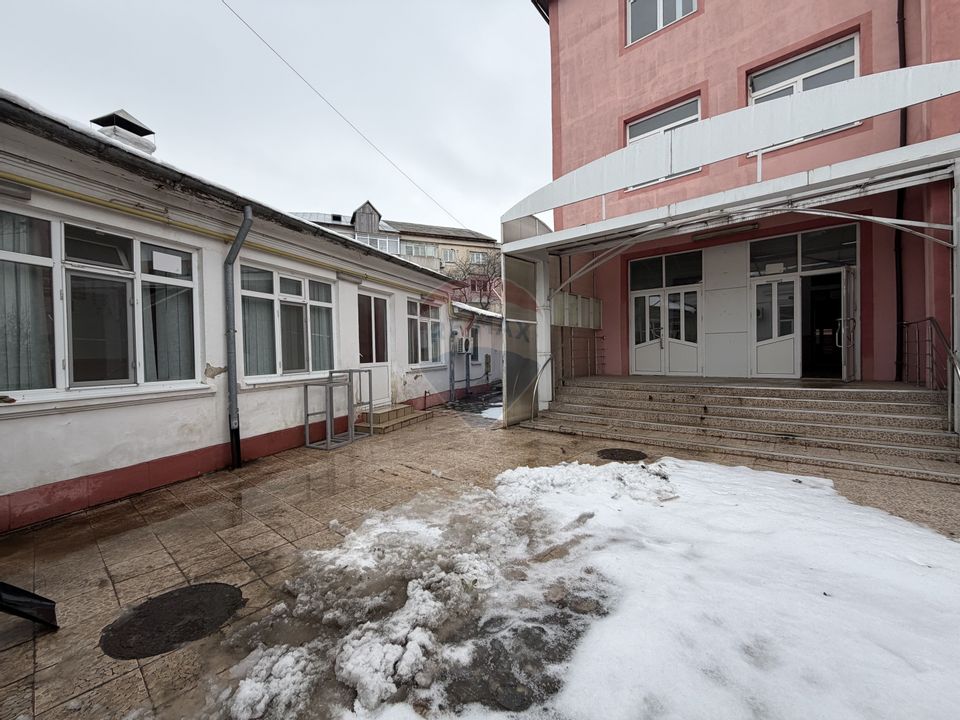 Spațiu comercial 1200mp zona Teatru