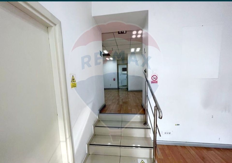 70sq.m Commercial Space for rent, Ultracentral area