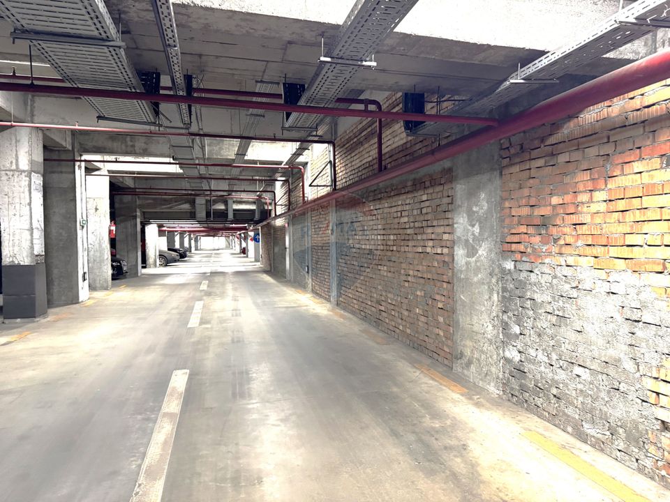 Building 2S+GF+3 Floors commercial space investment Stefan cel Mare