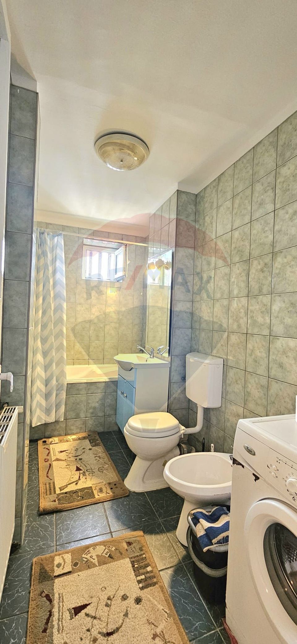 Apartament cu 3 camere de închiriat în zona Mihai Viteazul