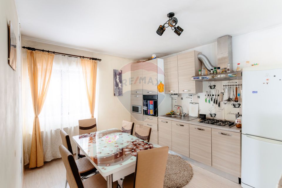 5 room House / Villa for sale