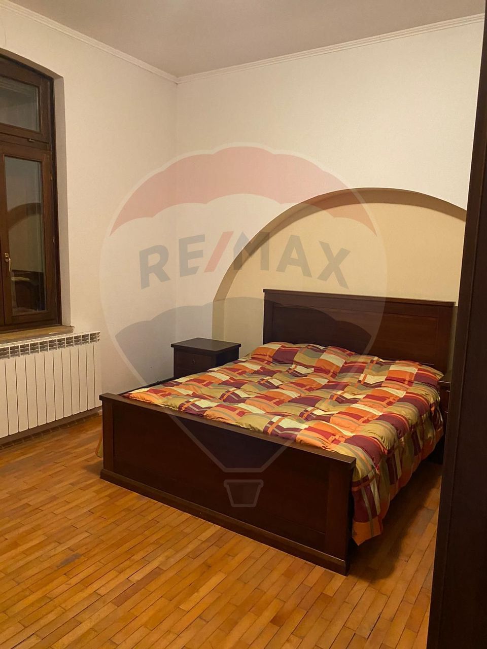 5 room House / Villa for sale, Central area