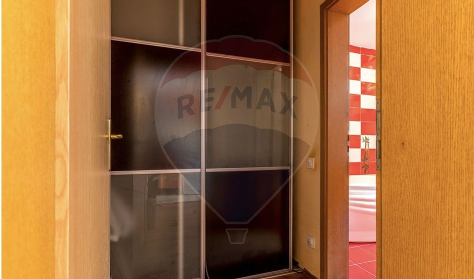 65sq.m Office Space for sale, Andrei Muresanu area