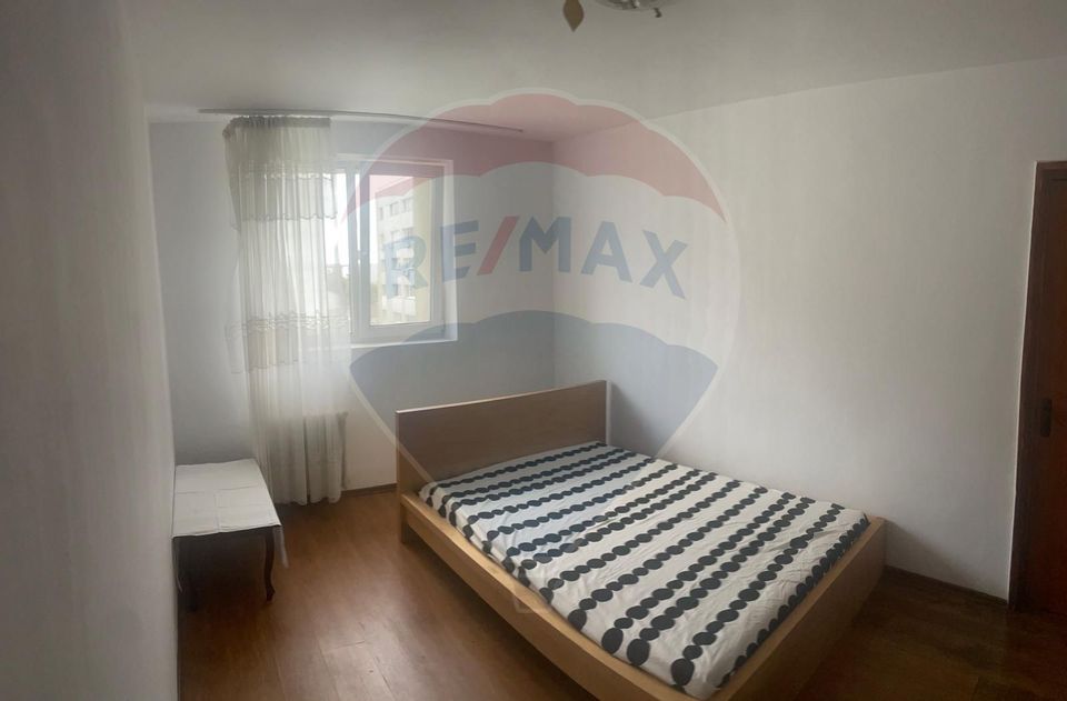 Inchiriere apartament  3 camere,  zona Plumbuita - Colentina