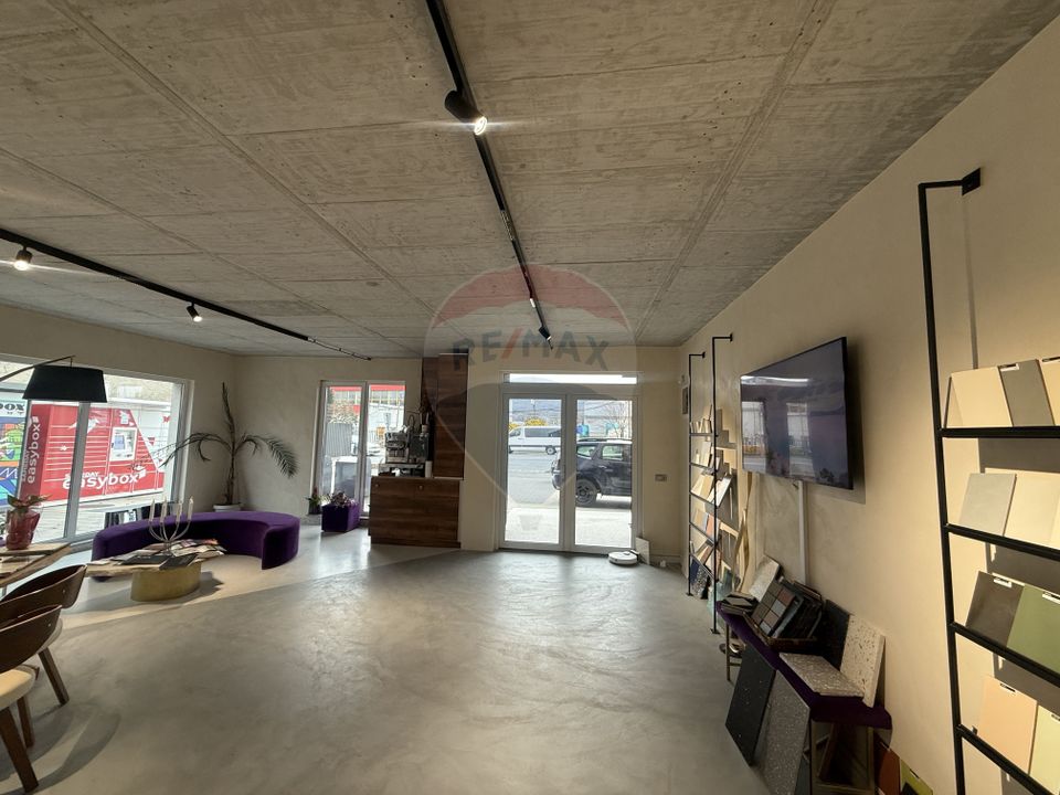 106sq.m Commercial Space for rent