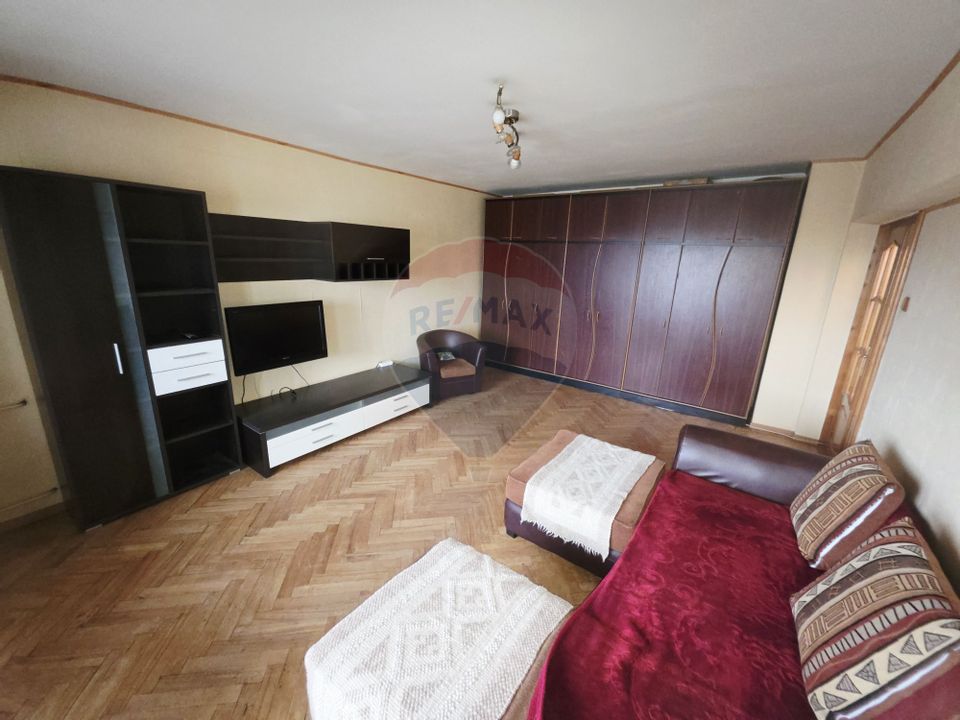 Apartament cu 2 camere de vânzare în zona 1 Mai