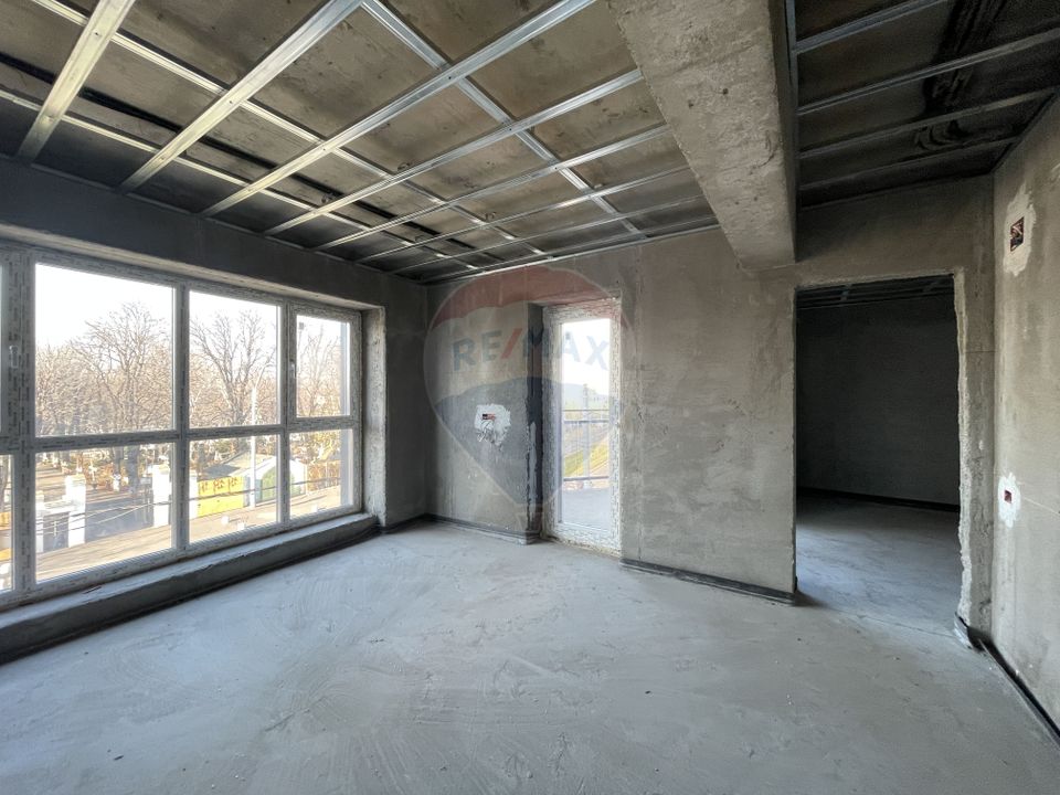 Premium Studio in Boutique Block | Heroes of the Revolution, OMV