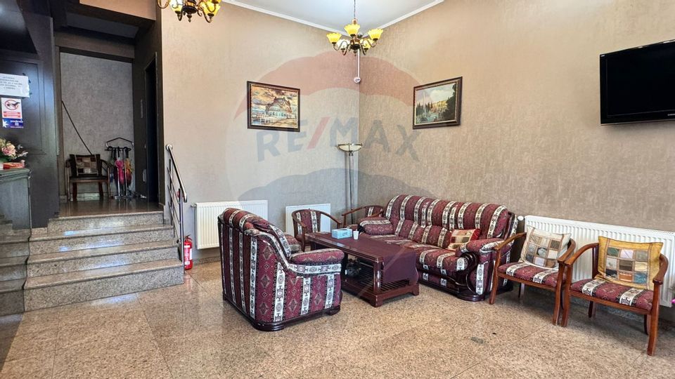 Hotel  de vanzare în zona Delfinariu