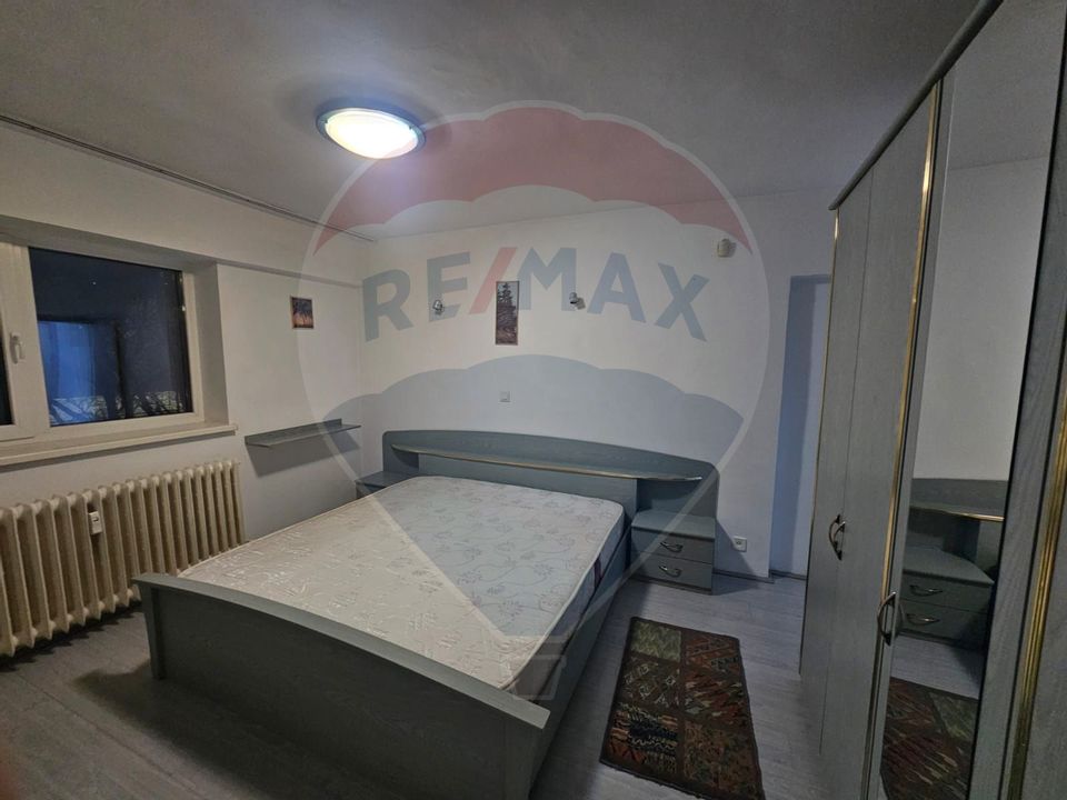 Apartament cu 3 camere de închiriat în zona Berceni