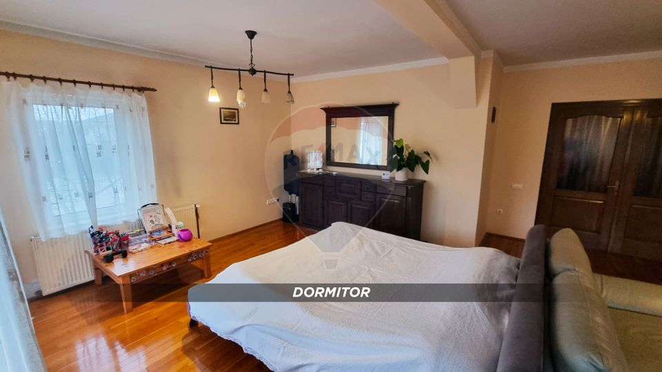 10 room House / Villa for sale, Independentei area