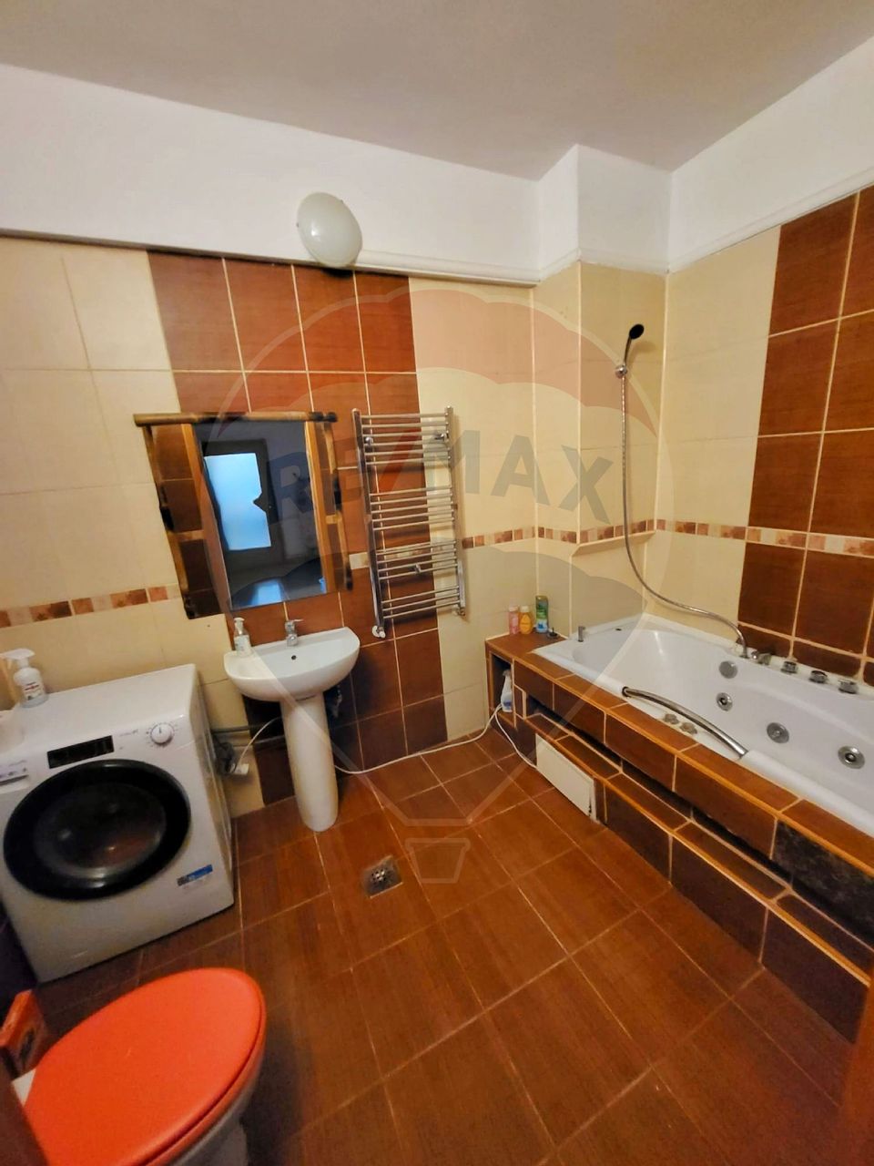 Apartament cu 3 camere, mobilat și utilat, Străulești