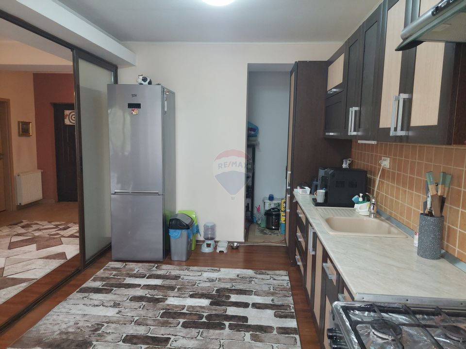 5 room House / Villa for sale