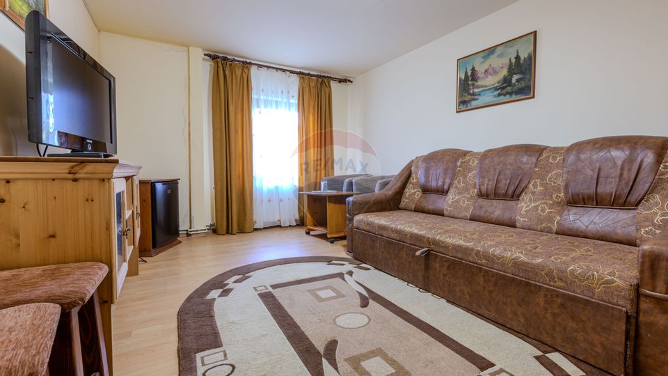 Hotel / Pensiune cu 10 camere de vânzare/Vama Buzaului