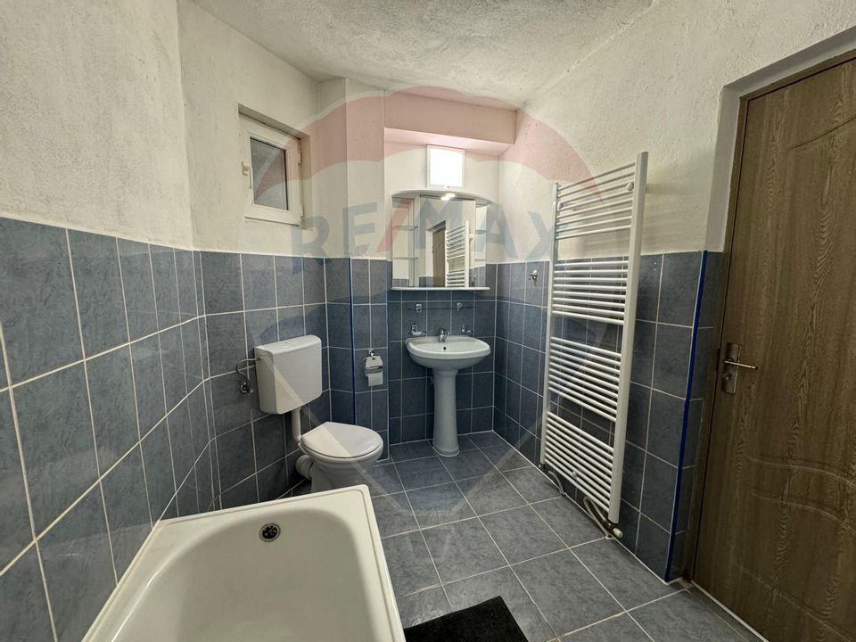 Apartament cochet cu 3 camere de închiriat - strada Tilisca