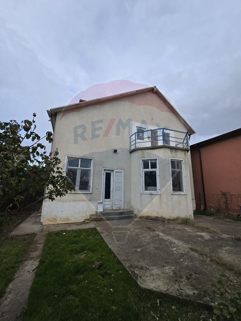 6 room House / Villa for sale, Central area