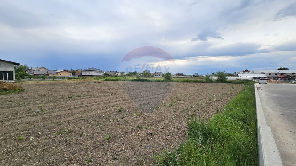 Land 4,505sqm Dumbraveni / DN E58