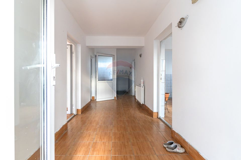 Casă de vânzare | 5 camere | Teren 1,100 mp | STUPINI | COMISION 0% |