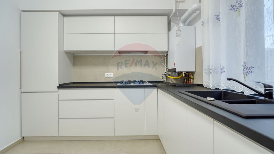 2 room Apartment for rent, Tractorul area