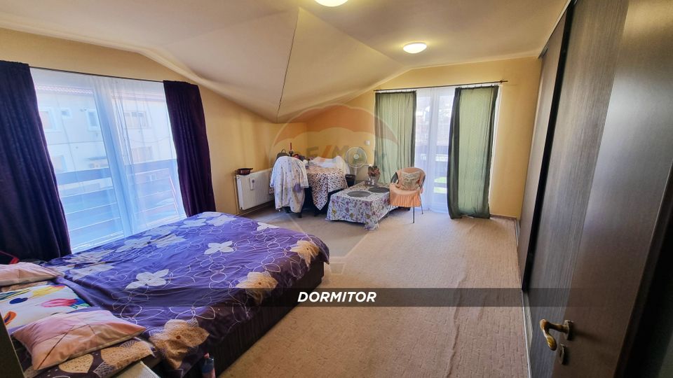 Casă / Vilă cu 5 camere de vânzare în zona Orasul Vechi