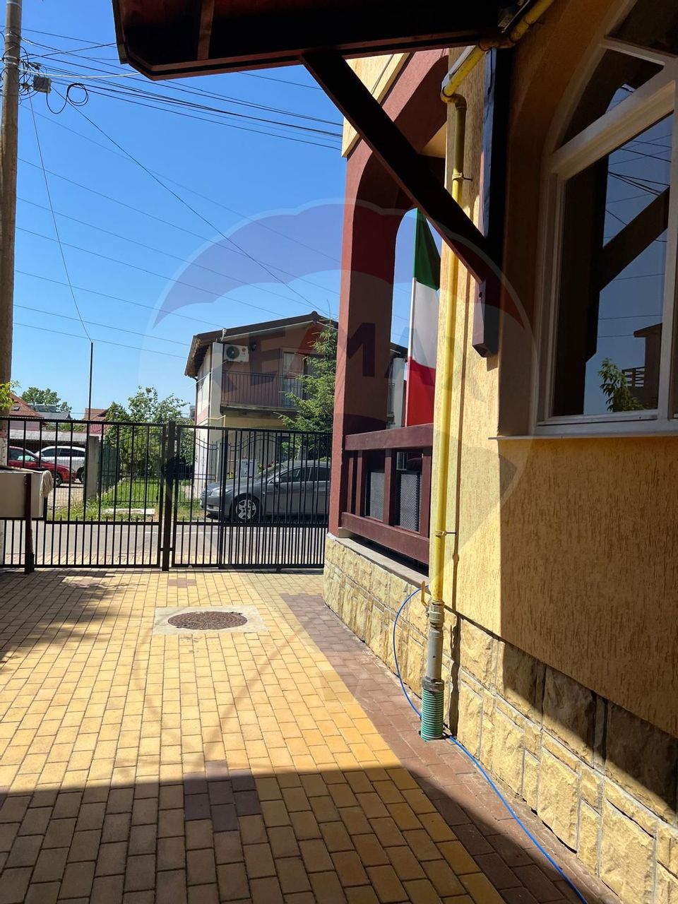 43 room Hotel / Pension for sale, Central area