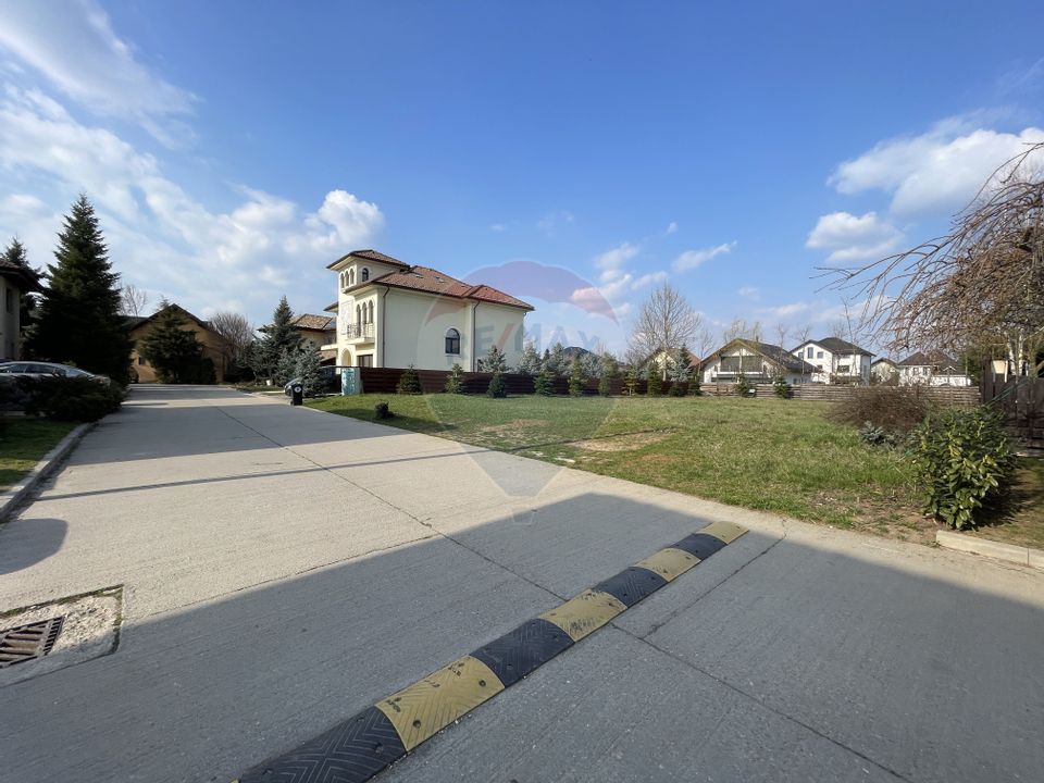 Land 777sqm Corbeanca / Strada Bd. Paradisul Verde