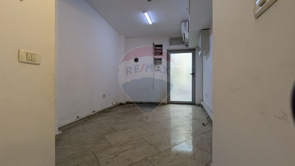 181.6sq.m Commercial Space for sale, Ultracentral area