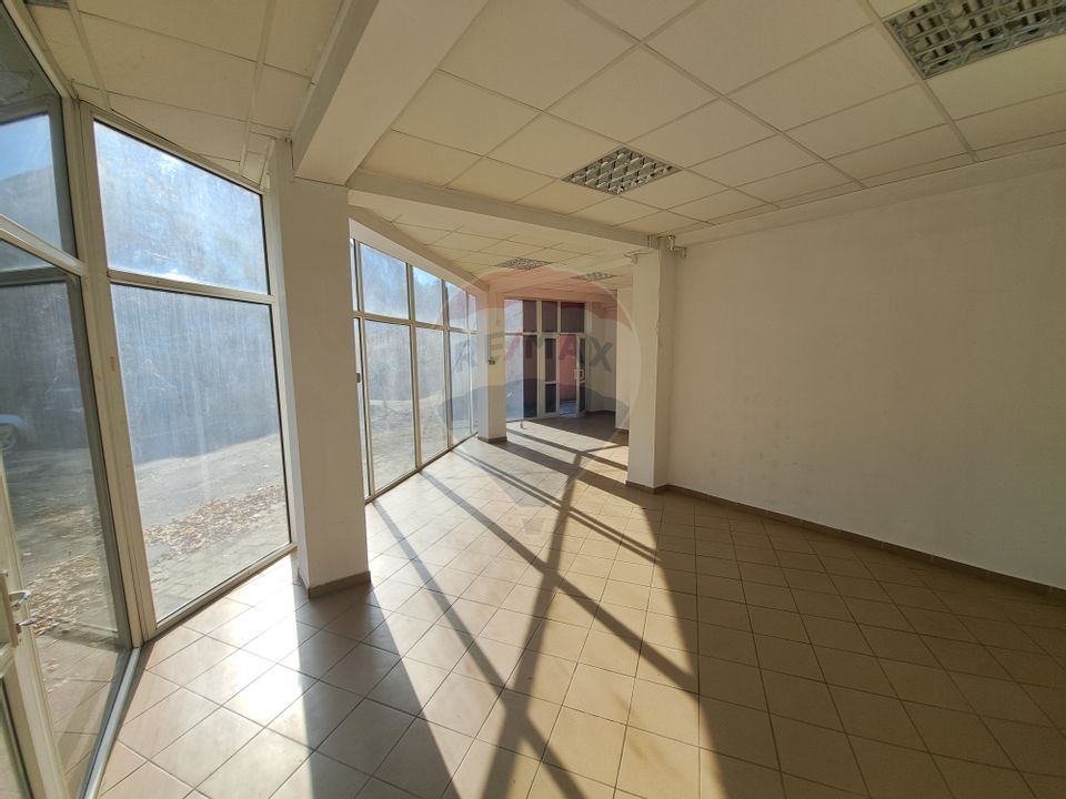 160sq.m Commercial Space for rent, 1 Mai area