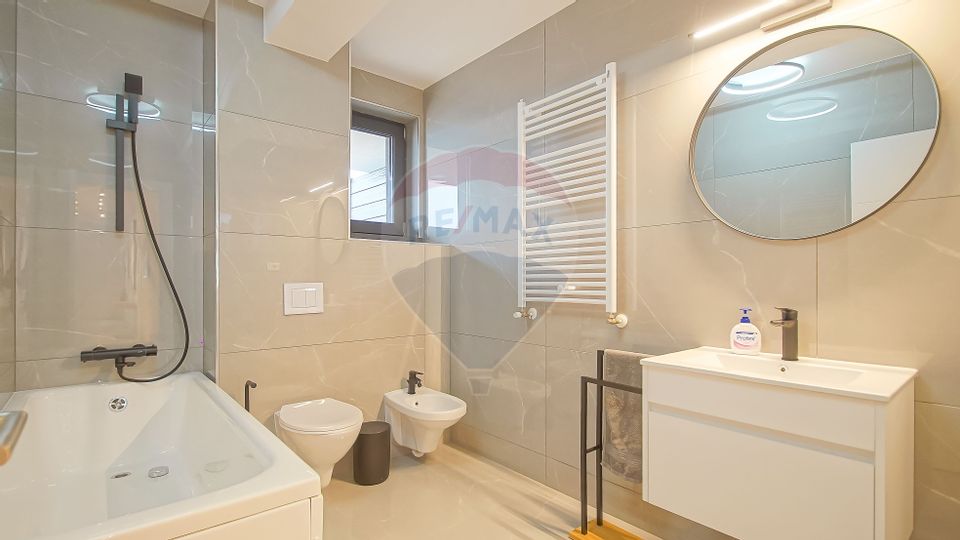 De inchiriat | Apartament 3 camere | Loc de parcare | Zona Tractorul