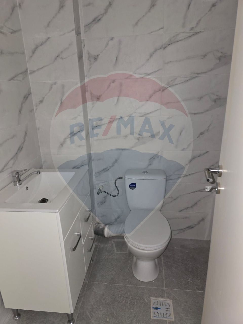 Apartament cu 2 camere de vânzare în zona Orasul de Jos