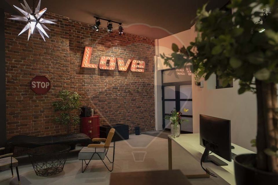 Spațiu comercial premium de vânzare, Zona Armenasca  - Liber