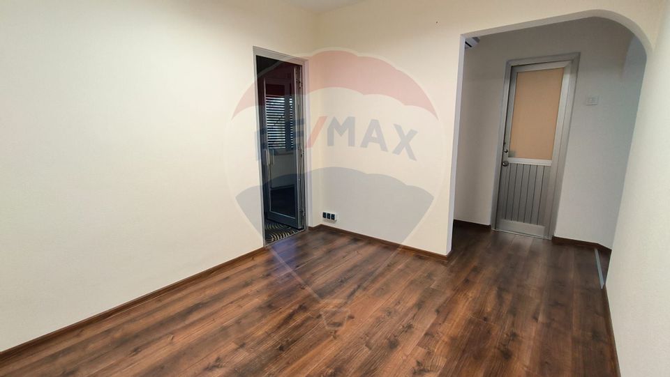 58.87sq.m Commercial Space for rent, Central area