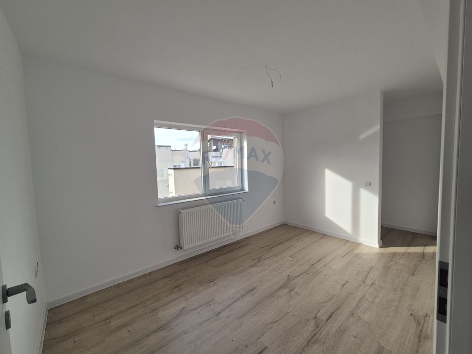 4 room Apartment for sale, Kogalniceanu area